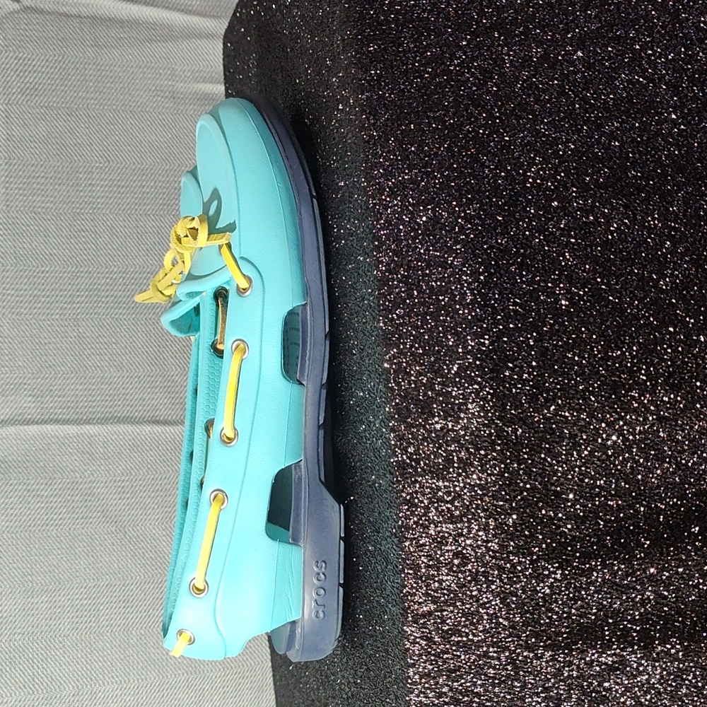 Crocs Shoes - Picture 4 of 6